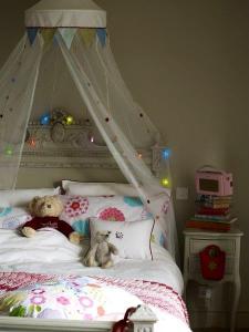 Childrens bed, Photograph, Sandra Lane